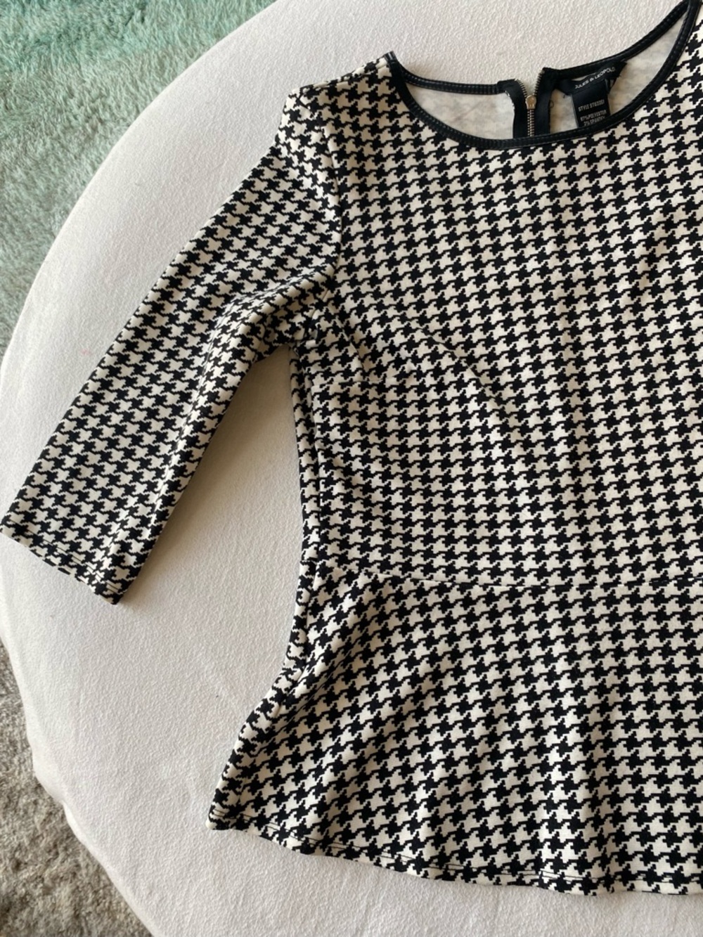 Jules & Leopold Black and White Houndstooth Peplum Top - Picture 4 of 9